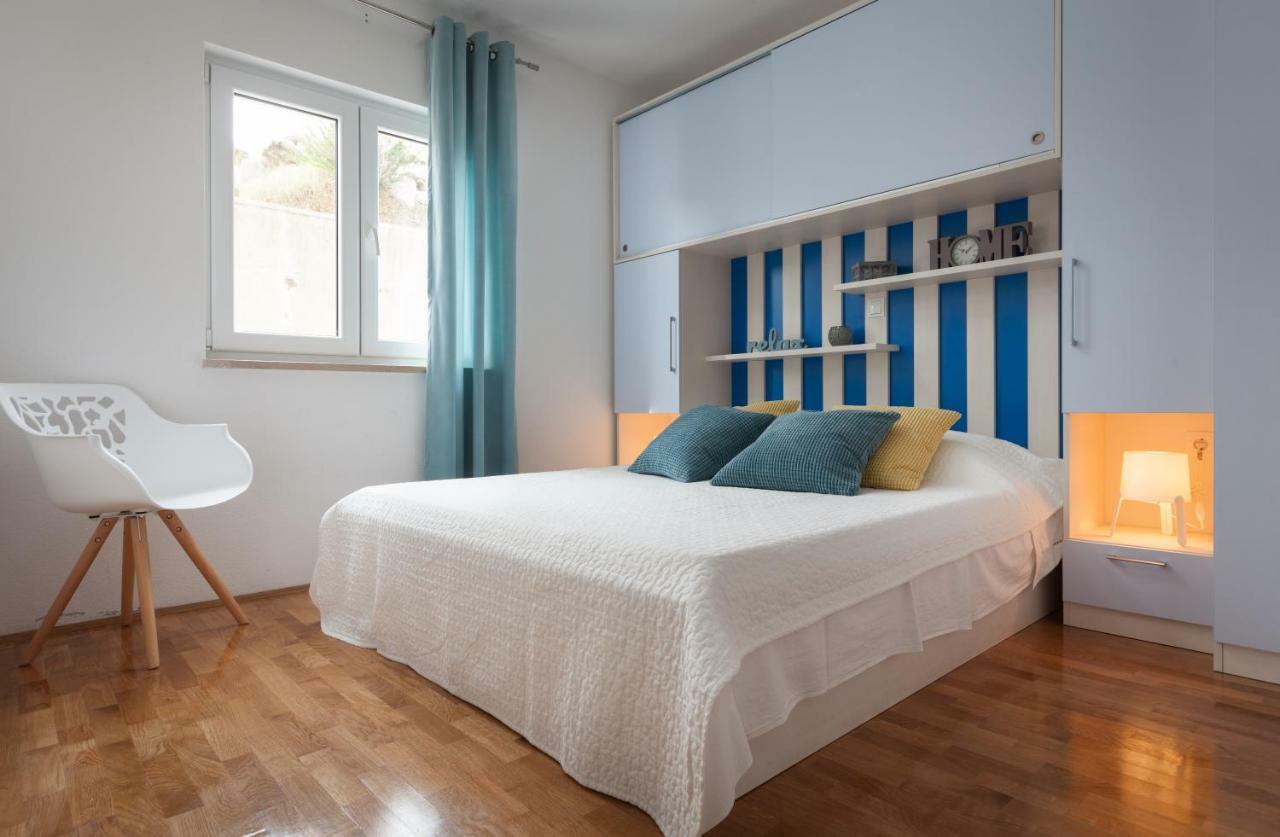 Relax Makarska Apartment Exterior photo